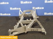 Кронштейн фары левый